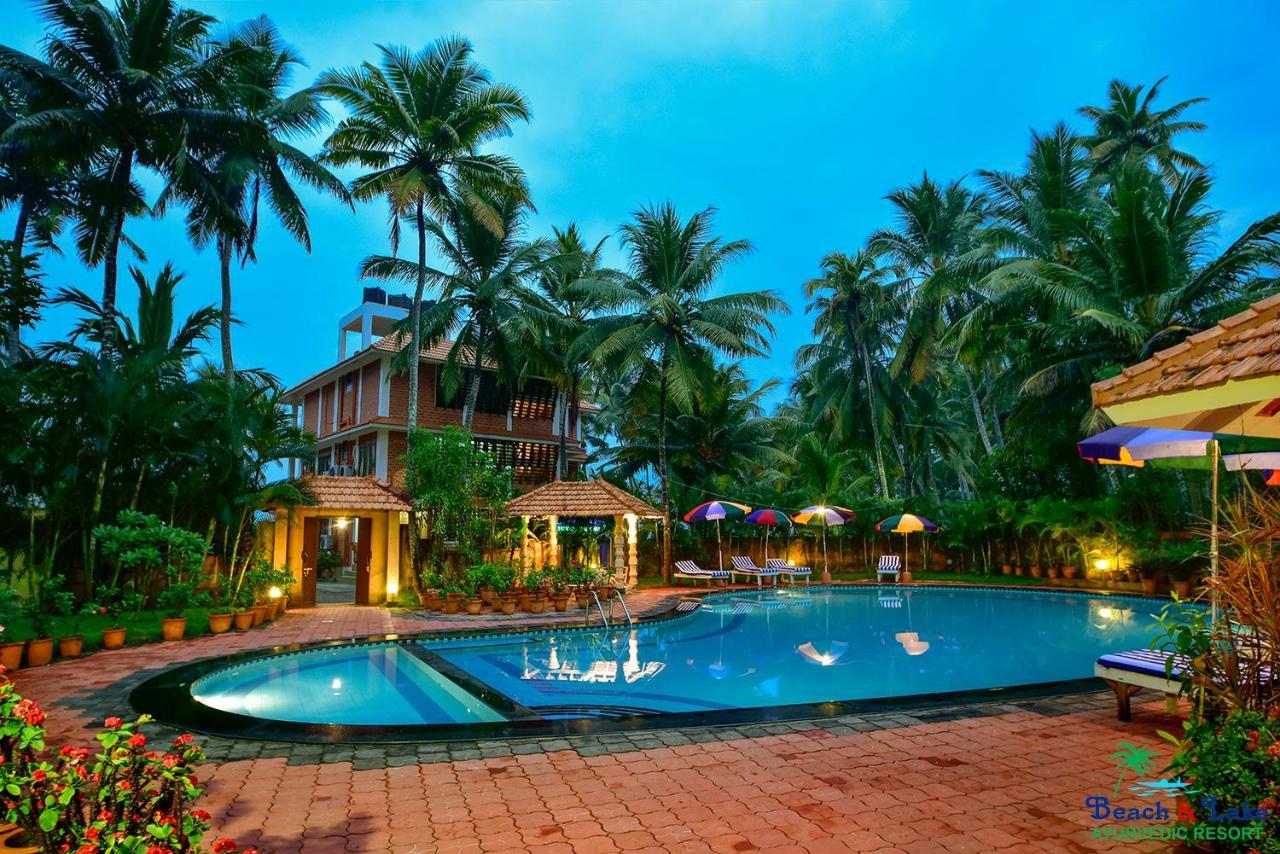 Beach And Lake Ayurvedic Resort, Kovalam Bagian luar foto