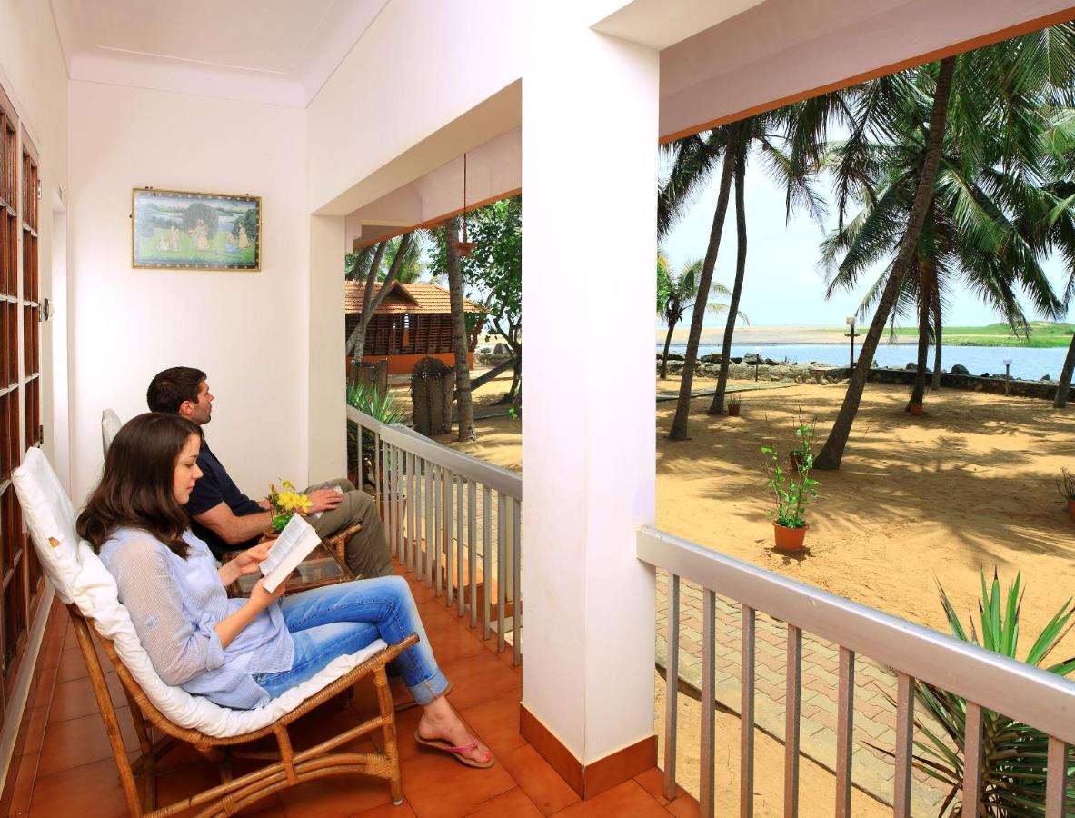 Beach And Lake Ayurvedic Resort, Kovalam Bagian luar foto
