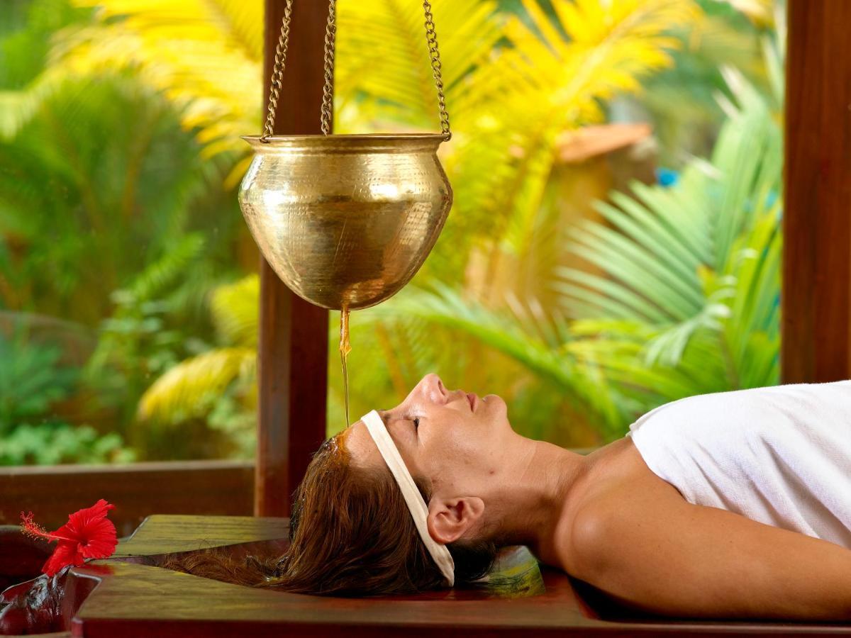 Beach And Lake Ayurvedic Resort, Kovalam Bagian luar foto
